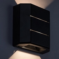 Модерен черен квадратен LED аплик Lippa – компактно фасадно осветление 6W