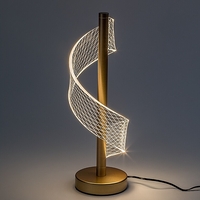 Елегантна настолна LED лампа 6W, златен метал и акрил, топло бяла светлина