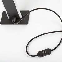 Модерна LED настолна лампа 15W с димиране и регулиране на цветната температура – черна