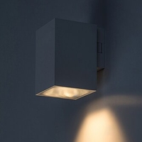 Външен LED аплик Urfa 9W в бял цвят – регулируема светлина за модерни фасади