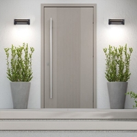 Мощен черен LED аплик Kobarid 20W – модерно фасадно осветление с естествена светлина