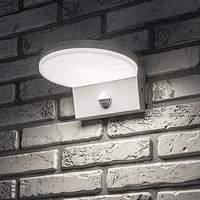 Бял фасаден LED аплик Batida 9W със сензор и регулируема светлина