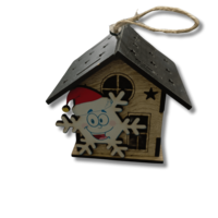 Дървена Коледна Къщичка-Свещник със Снежинка– Рустик Стил с LED Ефект