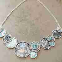 Дамско колие