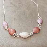 Дамско колие