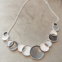 Дамско колие