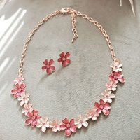 Дамско колие