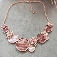 Дамска колиета