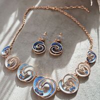 Дамско колие