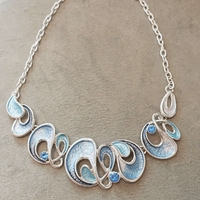 Дамско колие