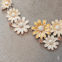 Дамско колие