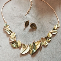 Дамска колиета