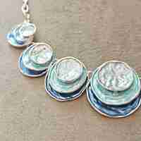 Дамско колие