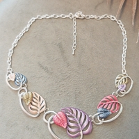 Дамско колие