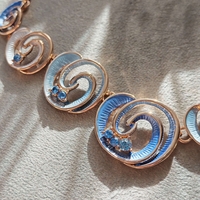 Дамско колие