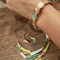 Дамско колие