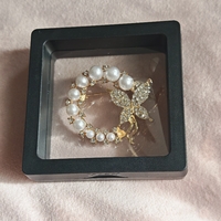 Пеперуда с перли