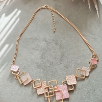 Дамско колие