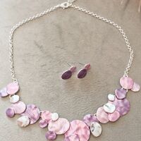 Дамско колие