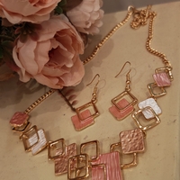 Дамско колие