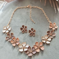 Дамска колиета