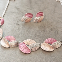 Дамско колие