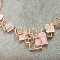 Дамско колие