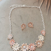 Дамско колие