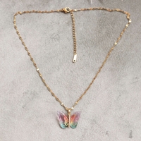 Дамски колиета пеперуда