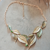 Дамска колиета