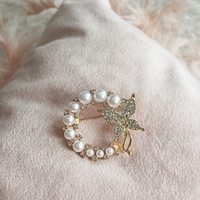 Пеперуда с перли