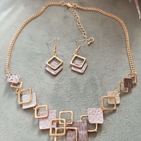 Дамска колиета