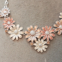 Дамско колие