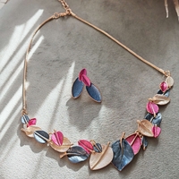 Дамска колиета