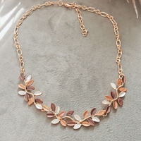 Дамска колиета