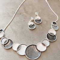 Дамско колие