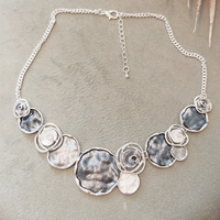 Дамско колие