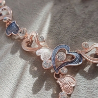 Дамско колие