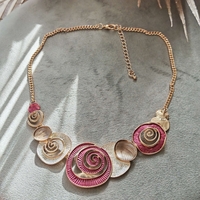 Дамско колие