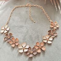 Дамска колиета