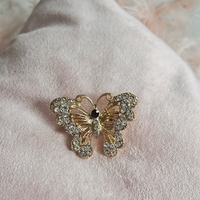 брошка пеперуда