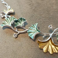 Дамско колие