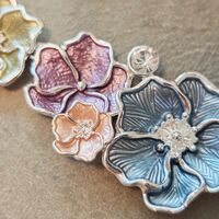 Дамски  колиета