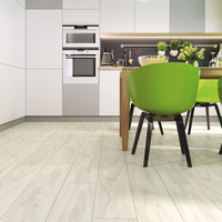 Ламиниран паркет Дъб Маргарита АС6/33 - 10мм 72h Aqua Zero / 4585