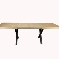 Трапезна маса XARIS разтегателна - дъб хикори натур/черно