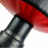 Боксова круша на стойка за деца