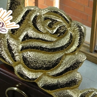 Метален Сувенир С Рози (3364957)