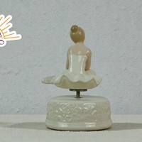 Въртяща Балерина (8857123)