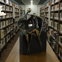 Любов между редовете (5693324)