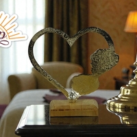 Метален Сувенир С Рози (3364956)